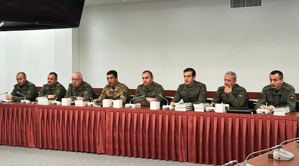 ՊԱՀՀ-ում տեղի է ունեցել ՊՆ և ԶՈՒ ԳՇ ղեկավար կազմի համար նախատեսված դասընթացի երրորդ հոսքի ավարտական հանդիսավոր արարողությունը