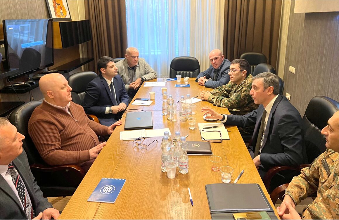ՀՀ ՊՆ պատվիրակության այցը Վրաստանի ՊՆ պաշտպանական հաստատությունների  զարգացման դպրոց